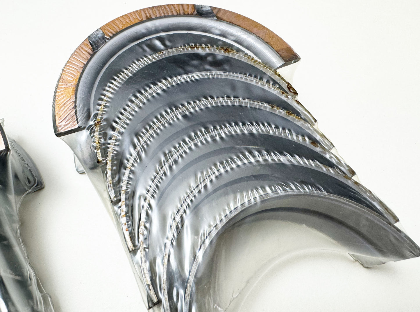 Michigan 77 Clevite P-Series Main Bearings MS-704P-10